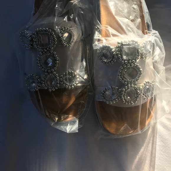 Blinging Sandals!! - Picture 1 of 3